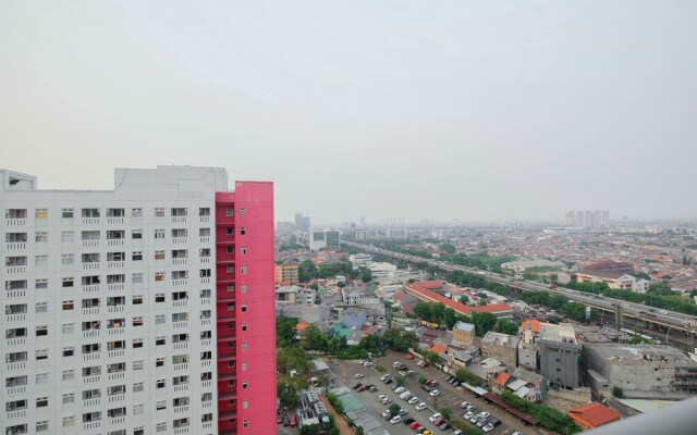 Modern Studio Apartment 27th on Top of Green Pramuka Mall