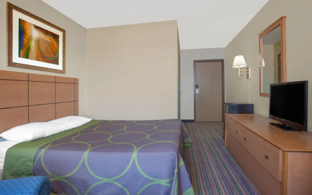 Super 8 Motel - Evansville East