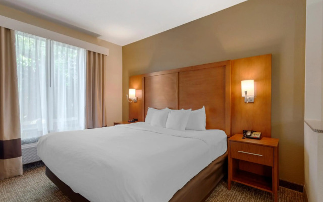 Comfort Suites Columbus State University Area