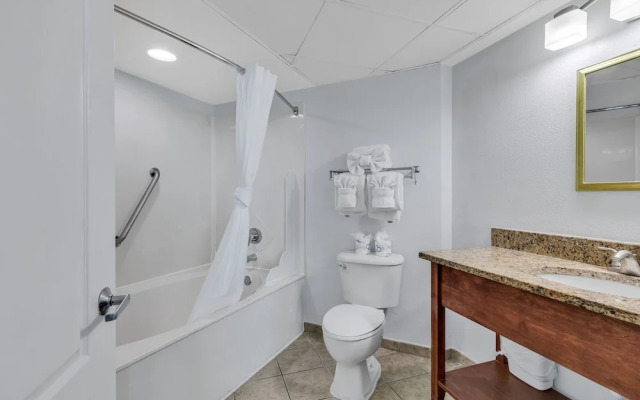 Carolinian Resort 2032