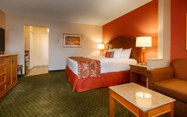 Best Western Plus A Wayfarer's Inn and Suites