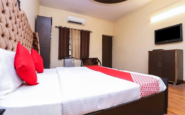 Royal Town By OYO Rooms