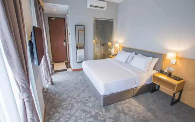 Redpine Boutique Hotel