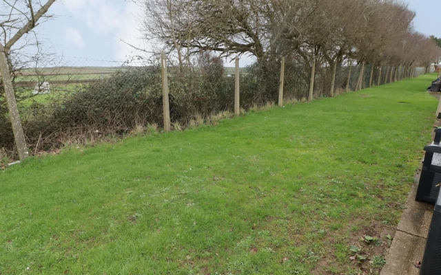 13 Gower Holiday Village