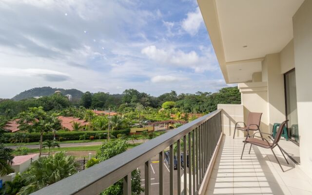 Jaco Bay Beach Condo 401