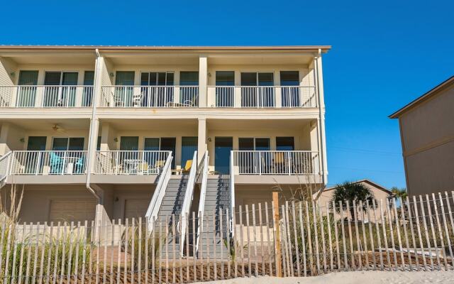Sea Shell 3 Bedroom Townhouse by RedAwning