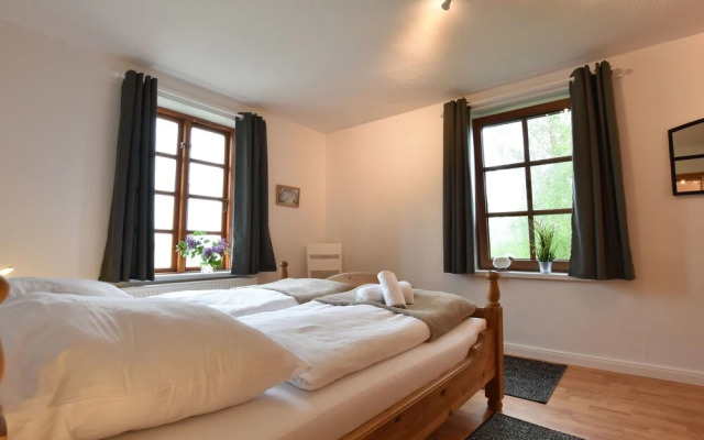 Luxurious Holiday Home in Stove with Waterfront