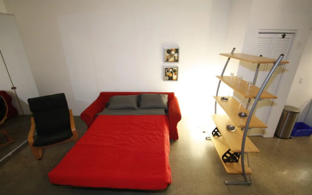 Downtown Loft Style Condo Heated Parking