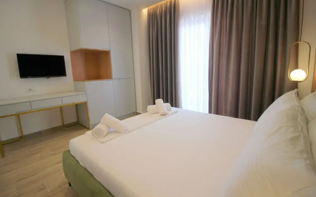 Julia Hotel