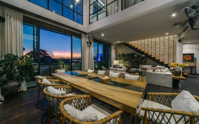 Penthouse Sunset Seabreeze