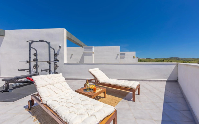 Views, Terrace & Pool - Fibre WIFI - SimplyTarifa