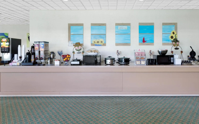 Super 8 By Wyndham Hope