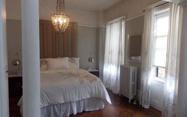 Serenity at Home Guest House