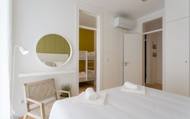 ALTIDO Luxurious 3-bedroom Apt with Terrace in Intendente