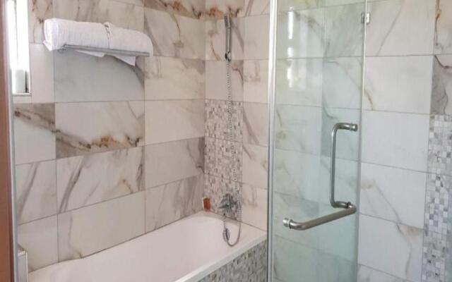 Stay.Plus Parklands 4 Bedroom Apartment