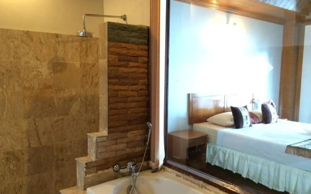 Haad Khuad Resort
