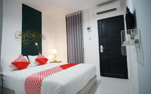Sani Guest House by OYO Rooms