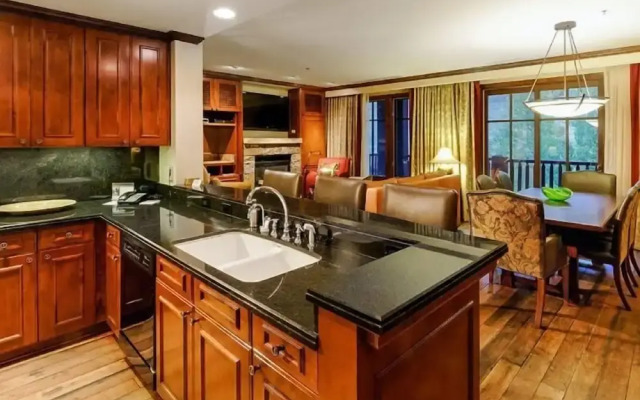 Aspen Ritz Carlton 3 bed Premier 02