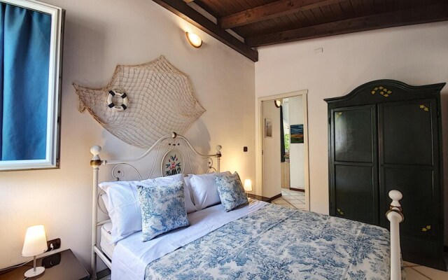 Dis003 in Marittima With 3 Bedrooms and 1 Bathrooms