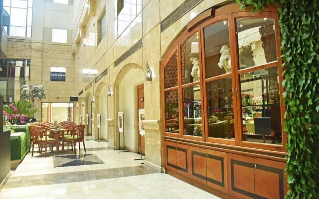 Surabaya Suite Hotel