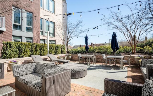 Kasa Cozy Studio Amenity Access Alexandria