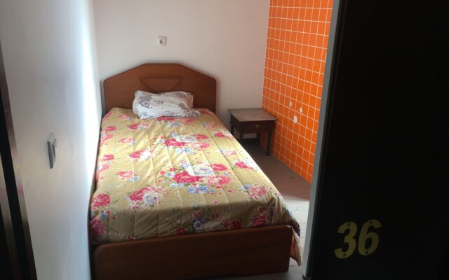 Constituição Rooms