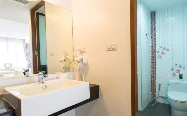 Phranang Place Hotel