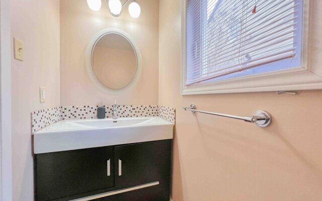 Spacious Family Home Close To Downtown With King Bed Num1