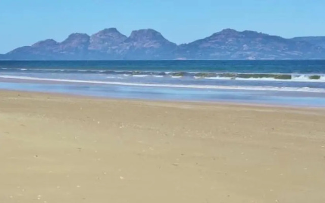 Elements - Freycinet Holiday Houses