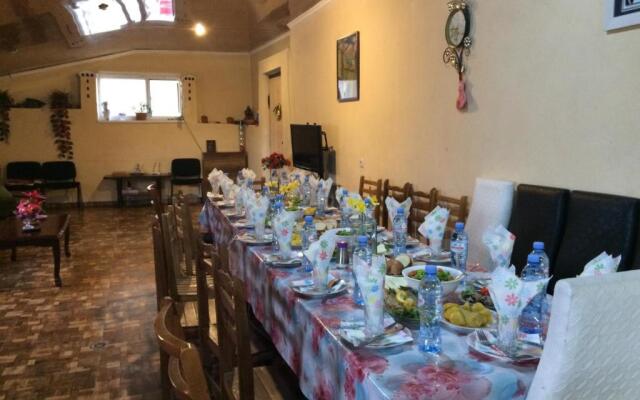 Mamuka's Guesthouse