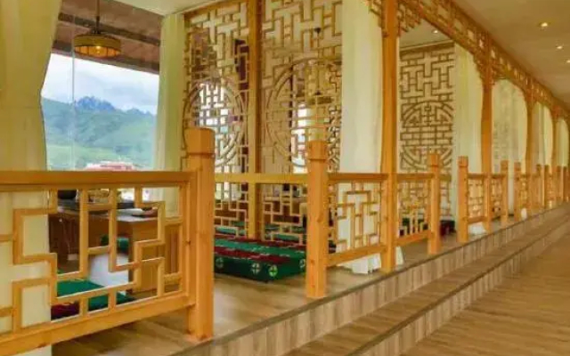 Shangri La Spa Hotel