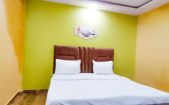 Roomshala 122 Hotel park view