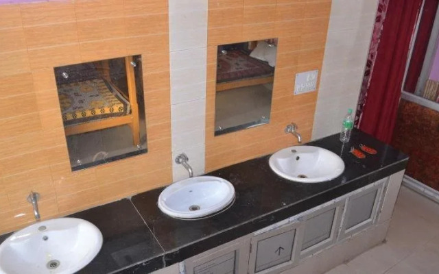 Hotel Sukh Sagar Inn