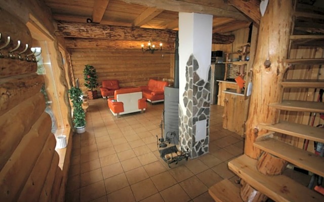 Zbojn¿a drevenica 3