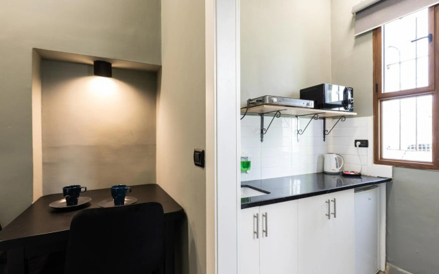Residence Suites Hotel