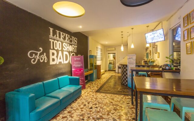 OYO 2544 Just-in Hotel