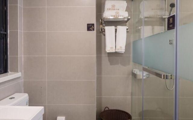 Poltton International Apartment Jinding
