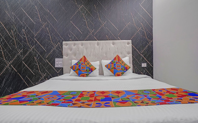 Fabhotel Om Residency
