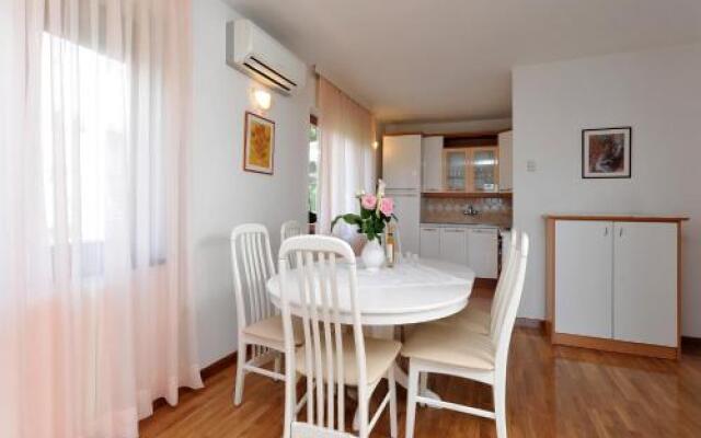 Apartments Villa Eden