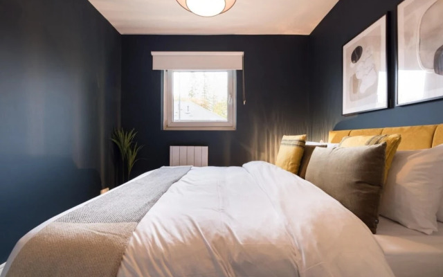 The Highgate Hideaway - Modern Stylish 2bdr Flat