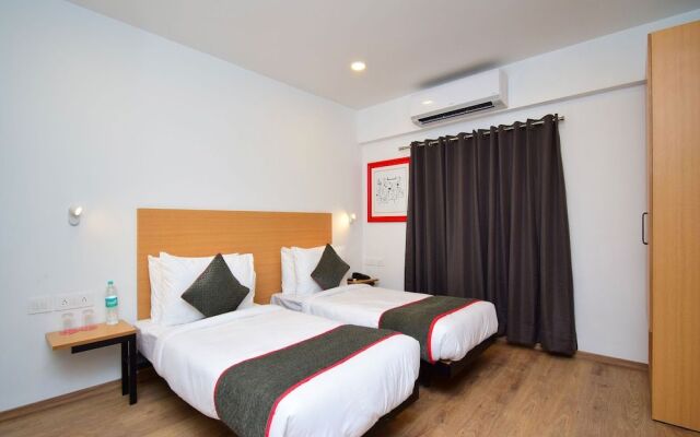 OYO Townhouse 263 The Sky Airport