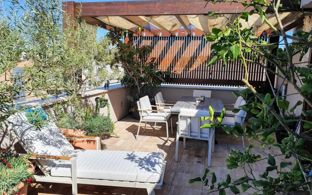 Apartment Garden Terrace