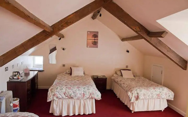 Ecclefechan Hotel