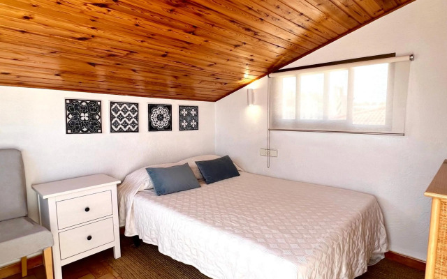 House in front of the beach with sea view