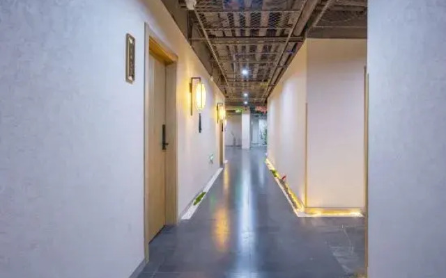 Urumqi Taohuayuan Hotel