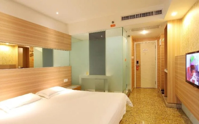 Yunqi Hotel