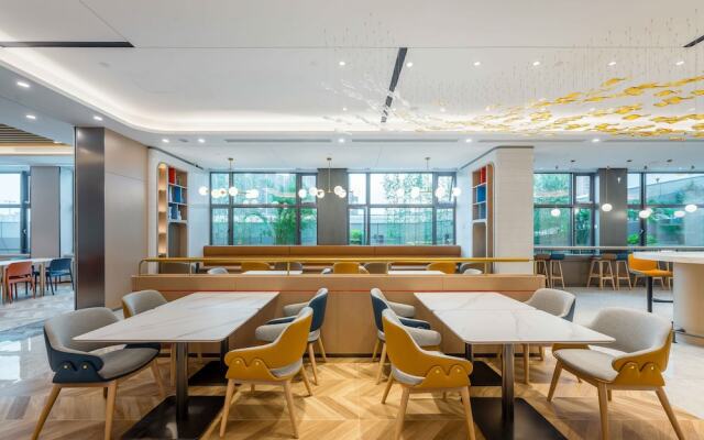 Holiday Inn Express Jiangmen East Station by IHG