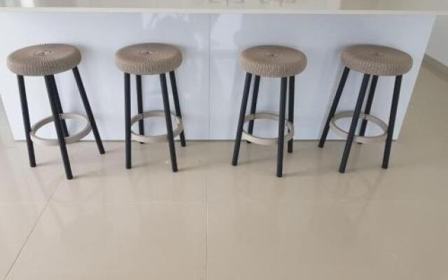 110 sqm Luxury Apartment On The Sea