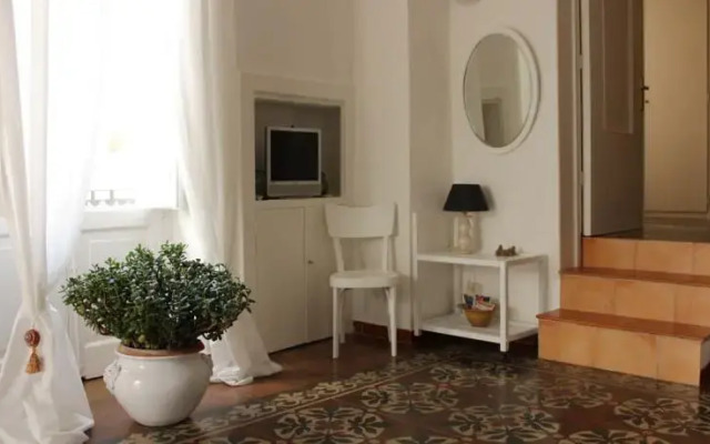 Kale Polis Suite