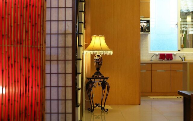 Pine Sea and Flower Hostel